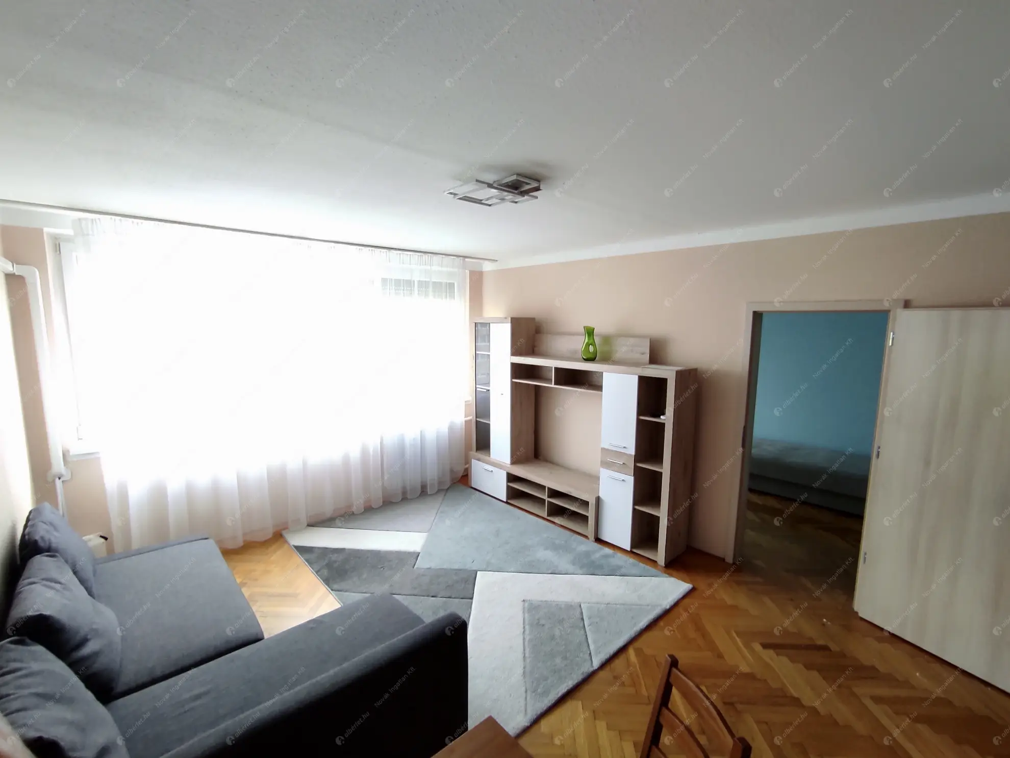 Kiadó albérlet 215000 Ft/hó áron: Budapest, XIV. kerület  Újváros park. Mérete: 46 nm, 1 szobás | Alberlet.hu - 6553959