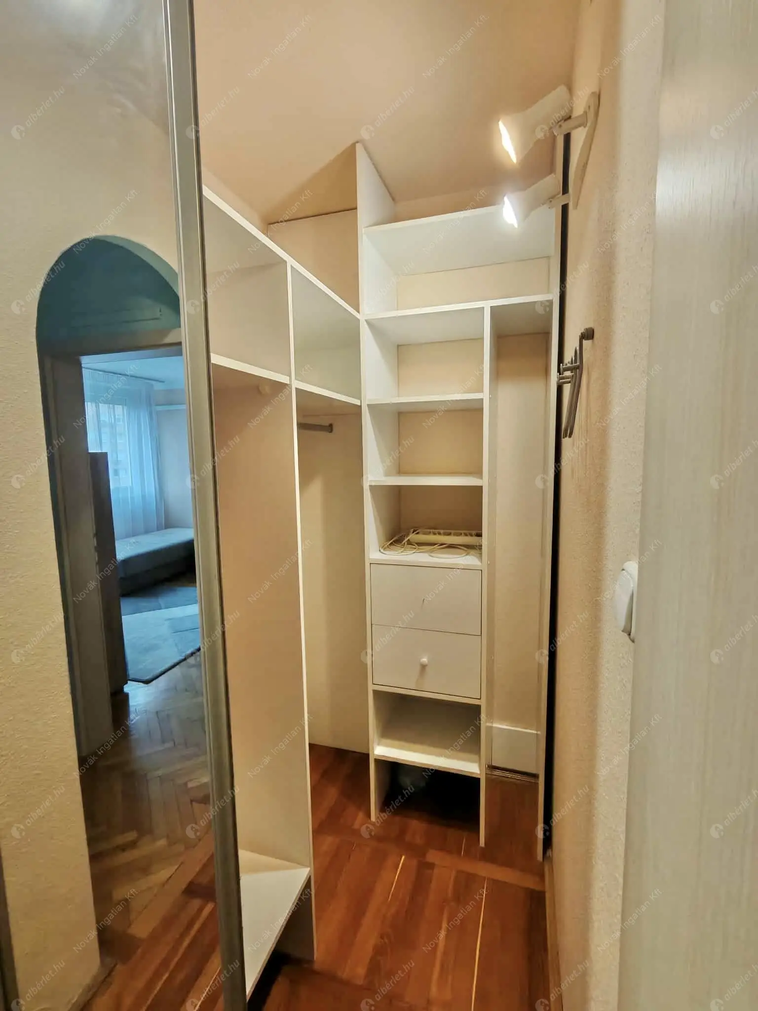 Kiadó albérlet 215000 Ft/hó áron: Budapest, XIV. kerület  Újváros park. Mérete: 46 nm, 1 szobás | Alberlet.hu - 6553960