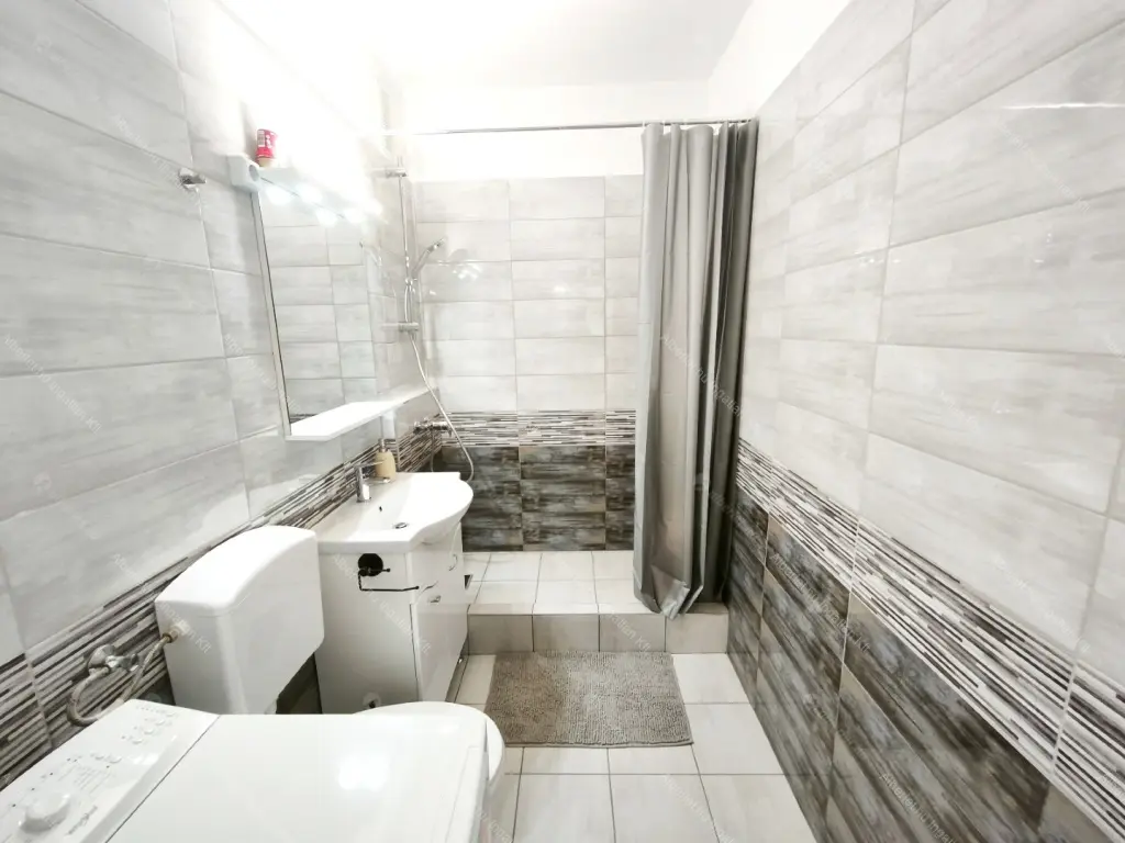 Kiadó albérlet 250000 Ft/hó áron: Budapest, XIV. kerület  Újváros park. Mérete: 46 nm, 2 szobás | Alberlet.hu - 6671706