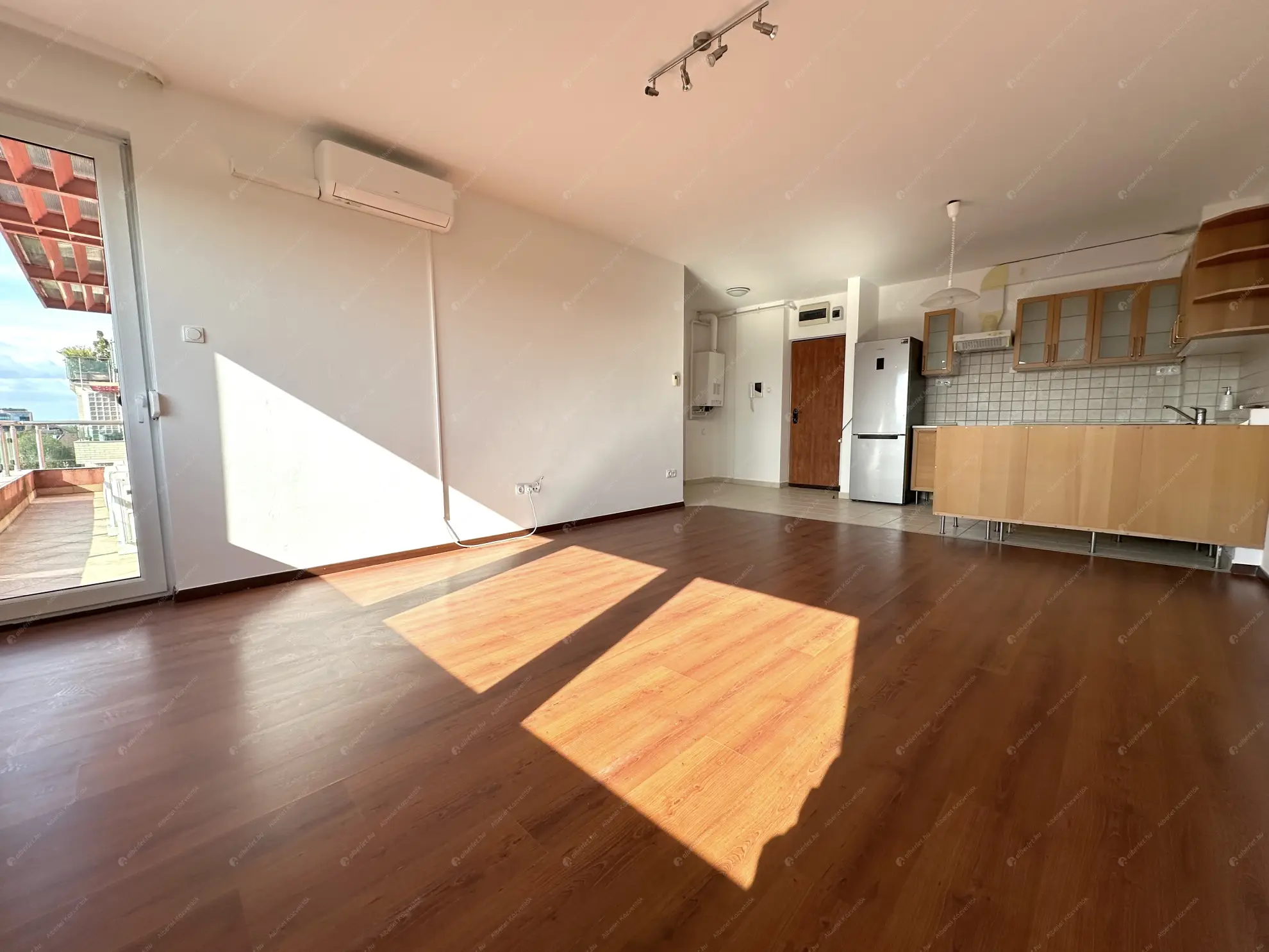 Kiadó albérlet 270000 Ft/hó áron: Budapest, XIV. kerület  Vezér utca. Mérete: 71 nm, 1 szobás | Alberlet.hu - 6557501