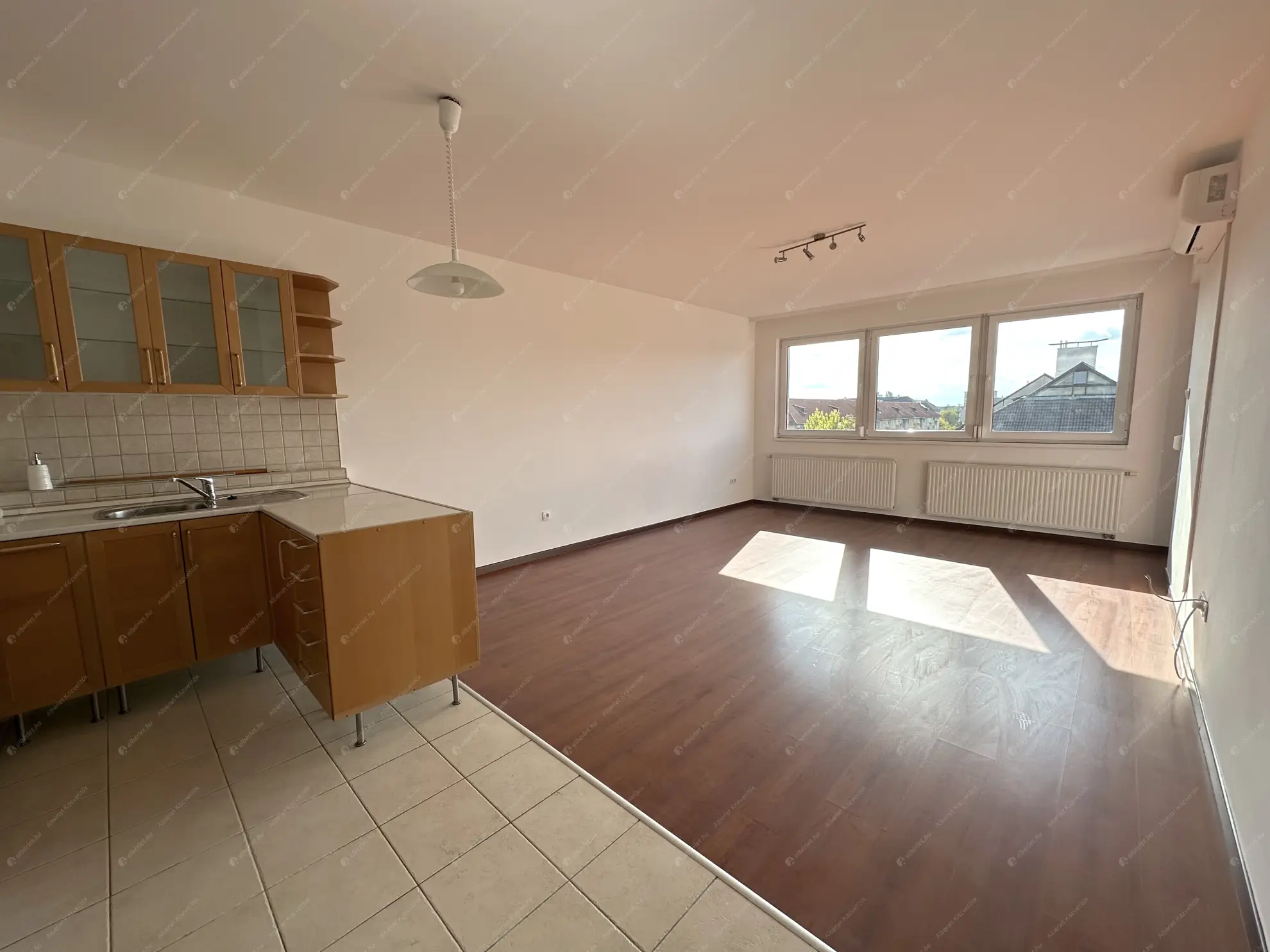 Kiadó albérlet 270000 Ft/hó áron: Budapest, XIV. kerület  Vezér utca. Mérete: 71 nm, 1 szobás | Alberlet.hu - 6557503