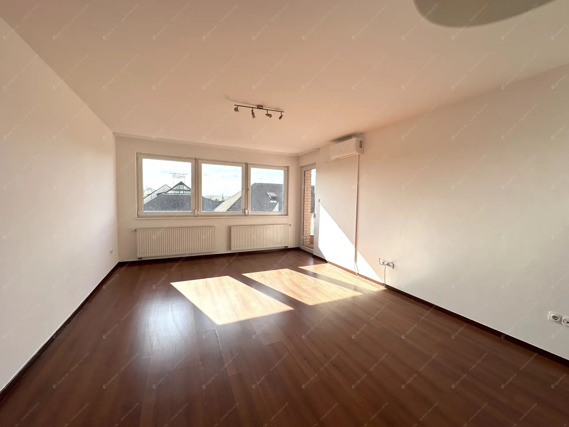 Kiadó albérlet 270000 Ft/hó áron: Budapest, XIV. kerület  Vezér utca. Mérete: 71 nm, 1 szobás | Alberlet.hu - 6557504