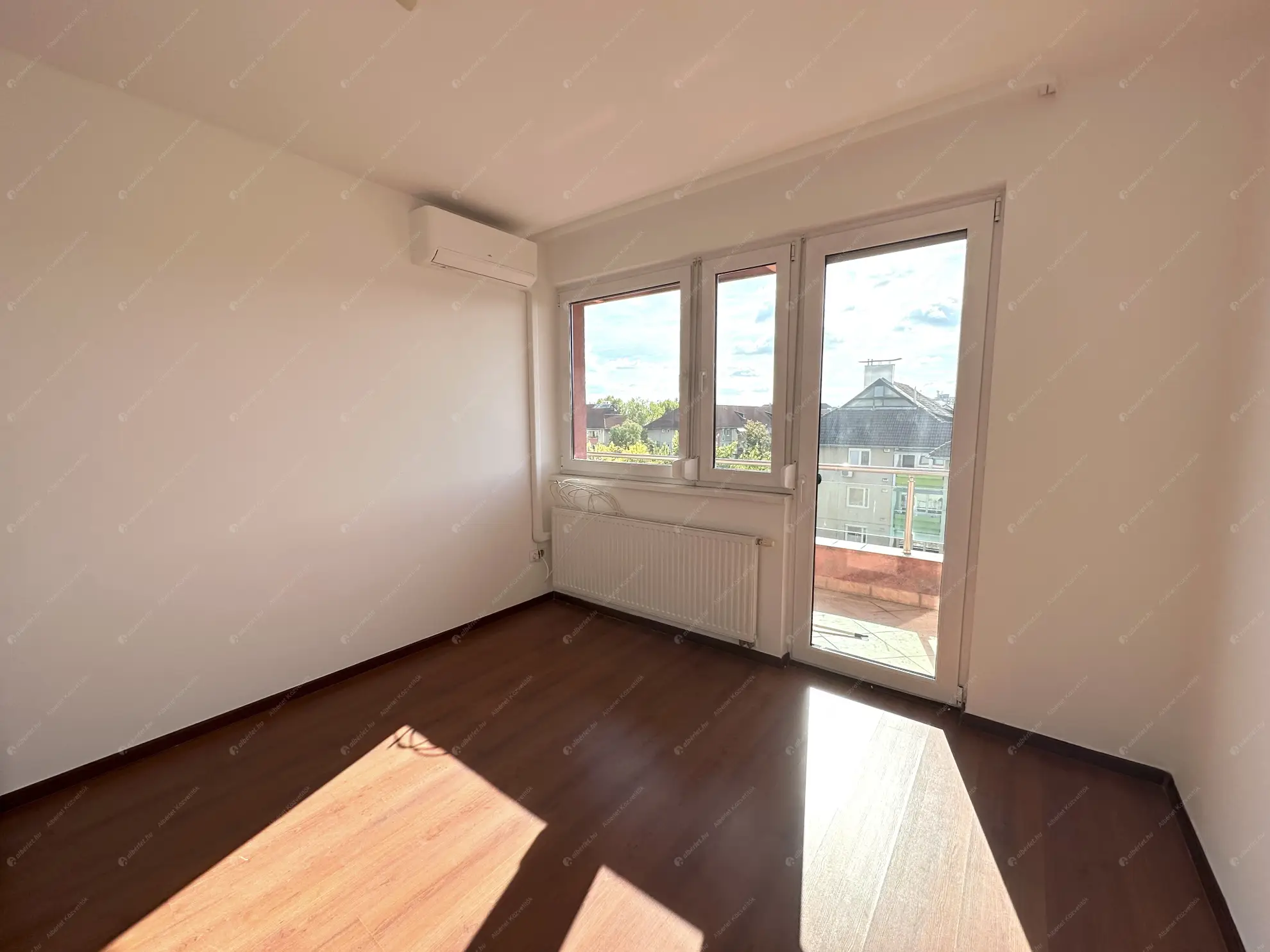 Kiadó albérlet 270000 Ft/hó áron: Budapest, XIV. kerület  Vezér utca. Mérete: 71 nm, 1 szobás | Alberlet.hu - 6557515