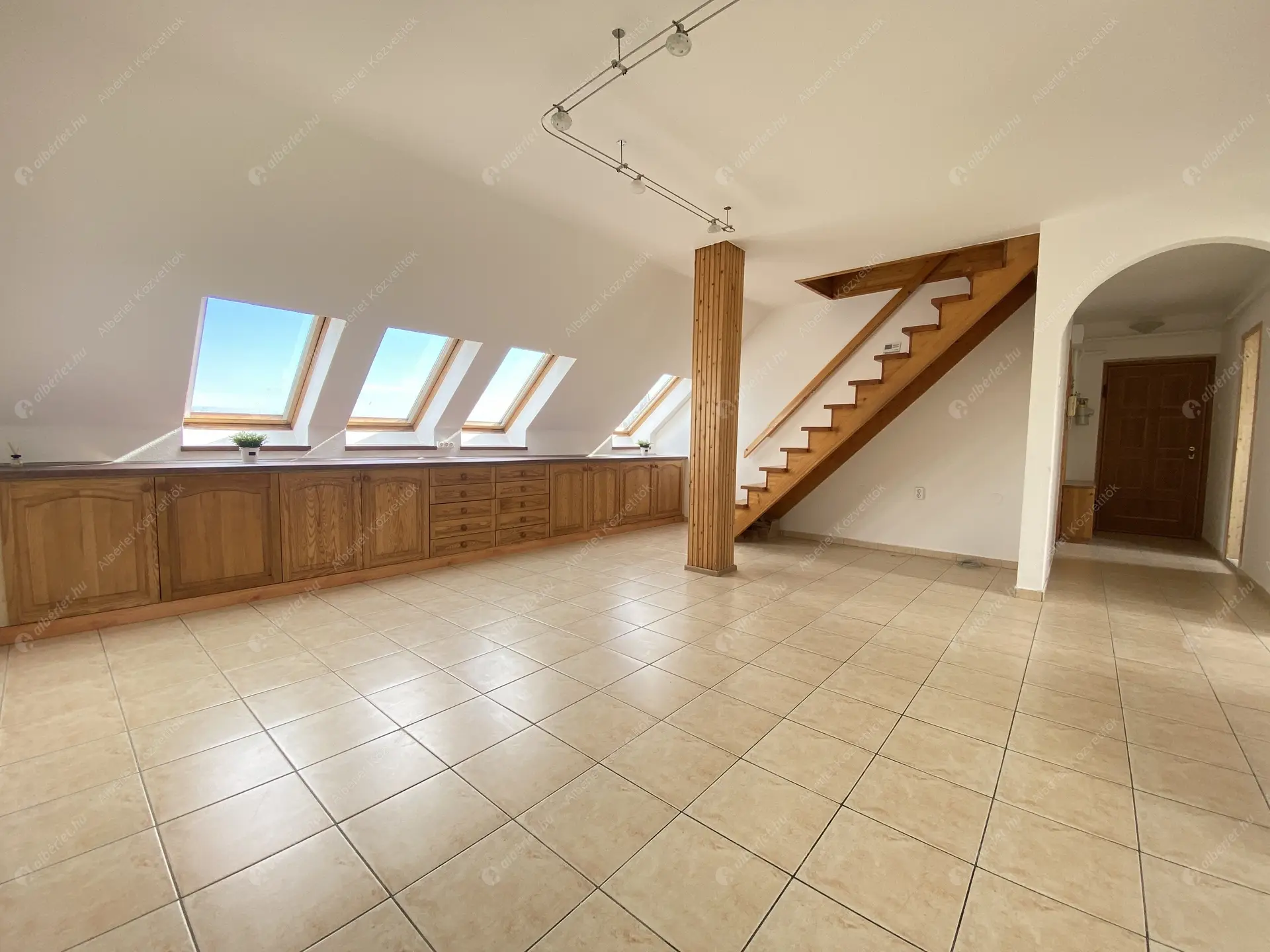 Kiadó albérlet 235000 Ft/hó áron: Budapest, XIV. kerület  Zalán utca. Mérete: 60 nm, 2 szobás | Alberlet.hu - 5932476