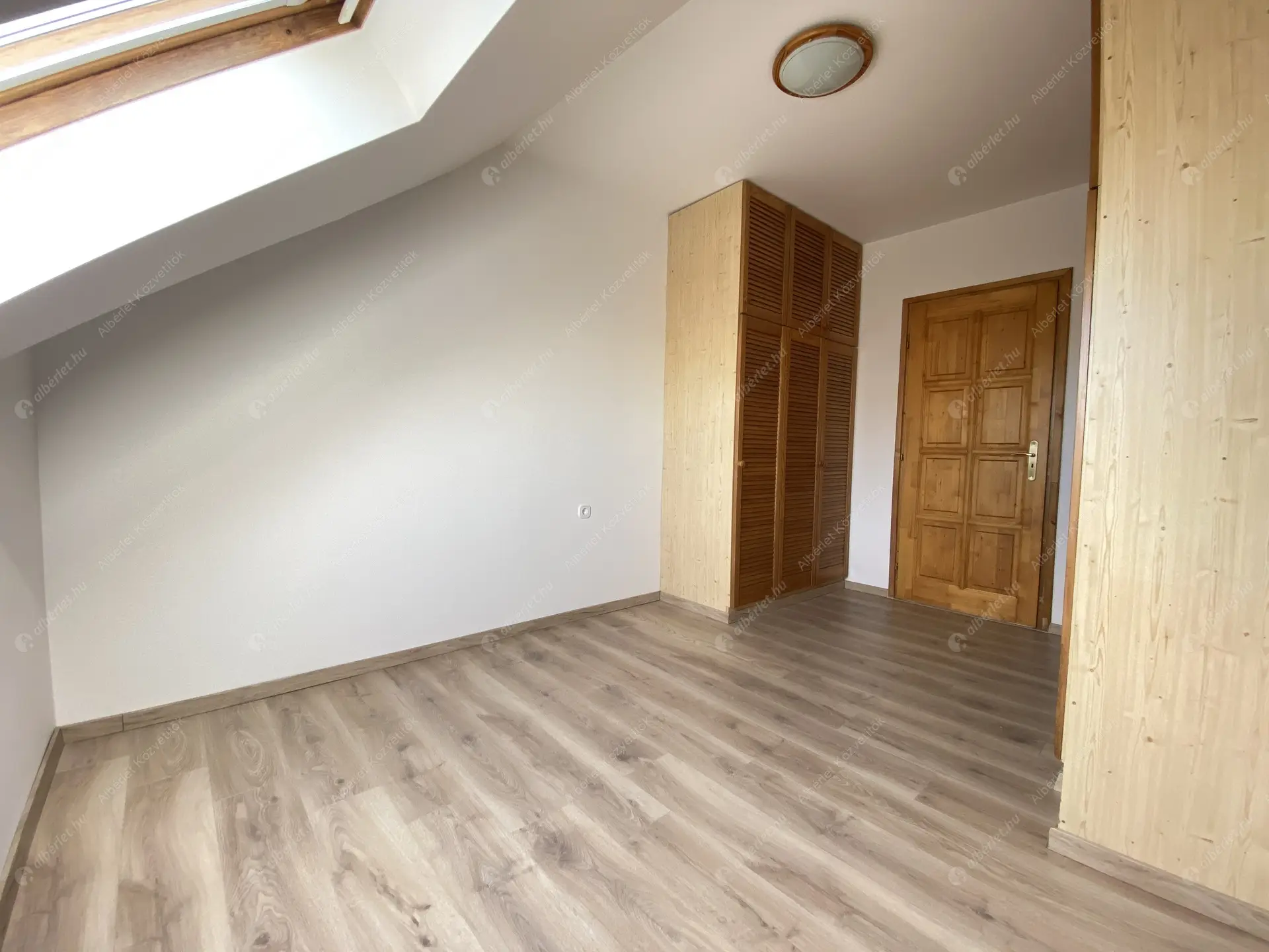 Kiadó albérlet 235000 Ft/hó áron: Budapest, XIV. kerület  Zalán utca. Mérete: 60 nm, 2 szobás | Alberlet.hu - 5932490