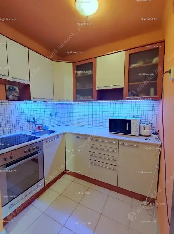 Kiadó albérlet 175000 Ft/hó áron: Budapest, XIV. kerület  Zászlós utca. Mérete: 31 nm, 1 szobás | Alberlet.hu - 6634583