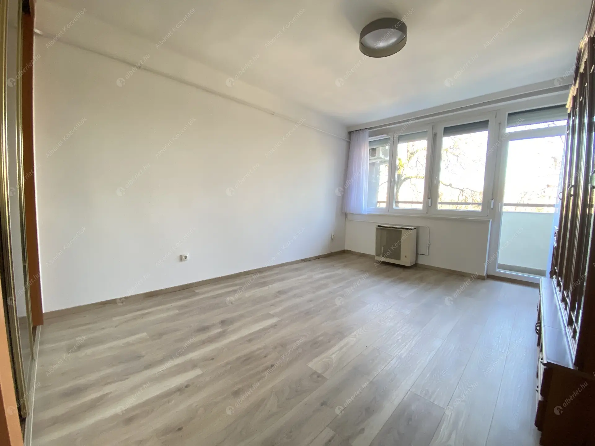 Kiadó albérlet 185000 Ft/hó áron: Budapest, XIV. kerület  Zászlós utca. Mérete: 50 nm, 2 szobás | Alberlet.hu - 5890091