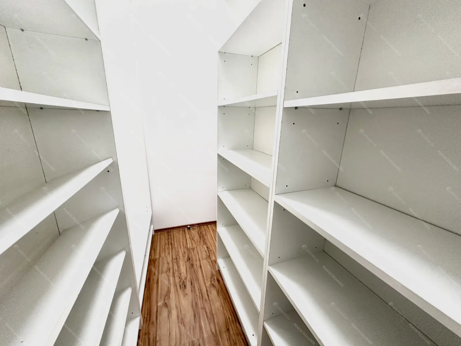 Kiadó albérlet 380000 Ft/hó áron: Budapest, XIV. kerület  Zsolnay Vilmos utca. Mérete: 85 nm, 3 szobás | Alberlet.hu - 6696892