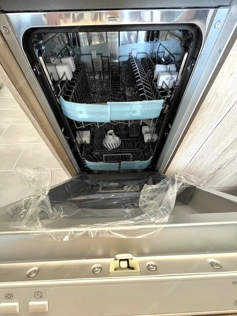 Kiadó albérlet 230000 Ft/hó áron: Budapest, XIX. kerület  Corvin körút. Mérete: 32 nm, 1 szobás | Alberlet.hu - 6574957