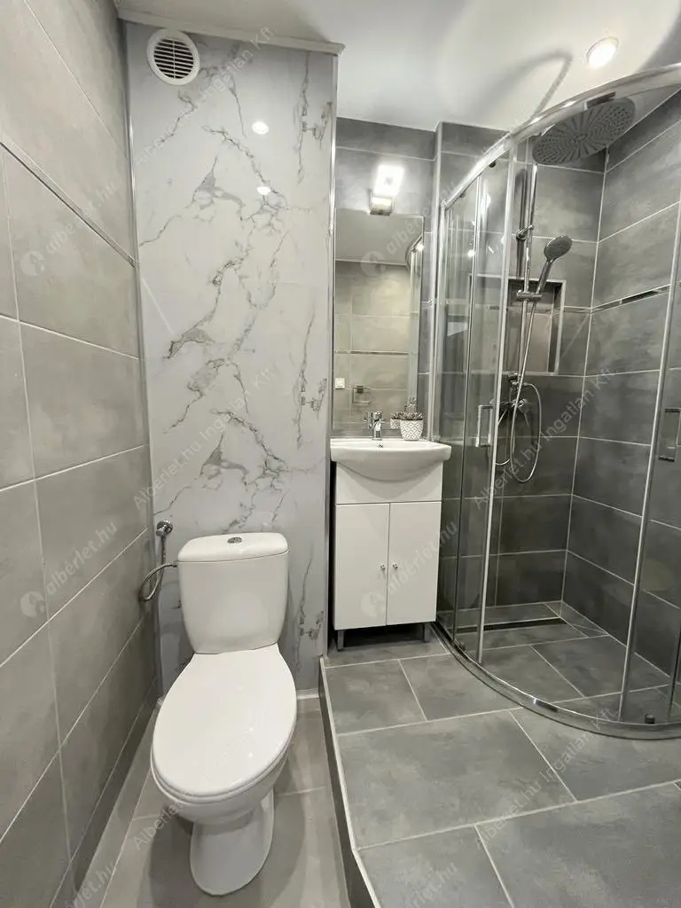 Kiadó albérlet 230000 Ft/hó áron: Budapest, XIX. kerület  Corvin körút. Mérete: 32 nm, 1 szobás | Alberlet.hu - 6574960