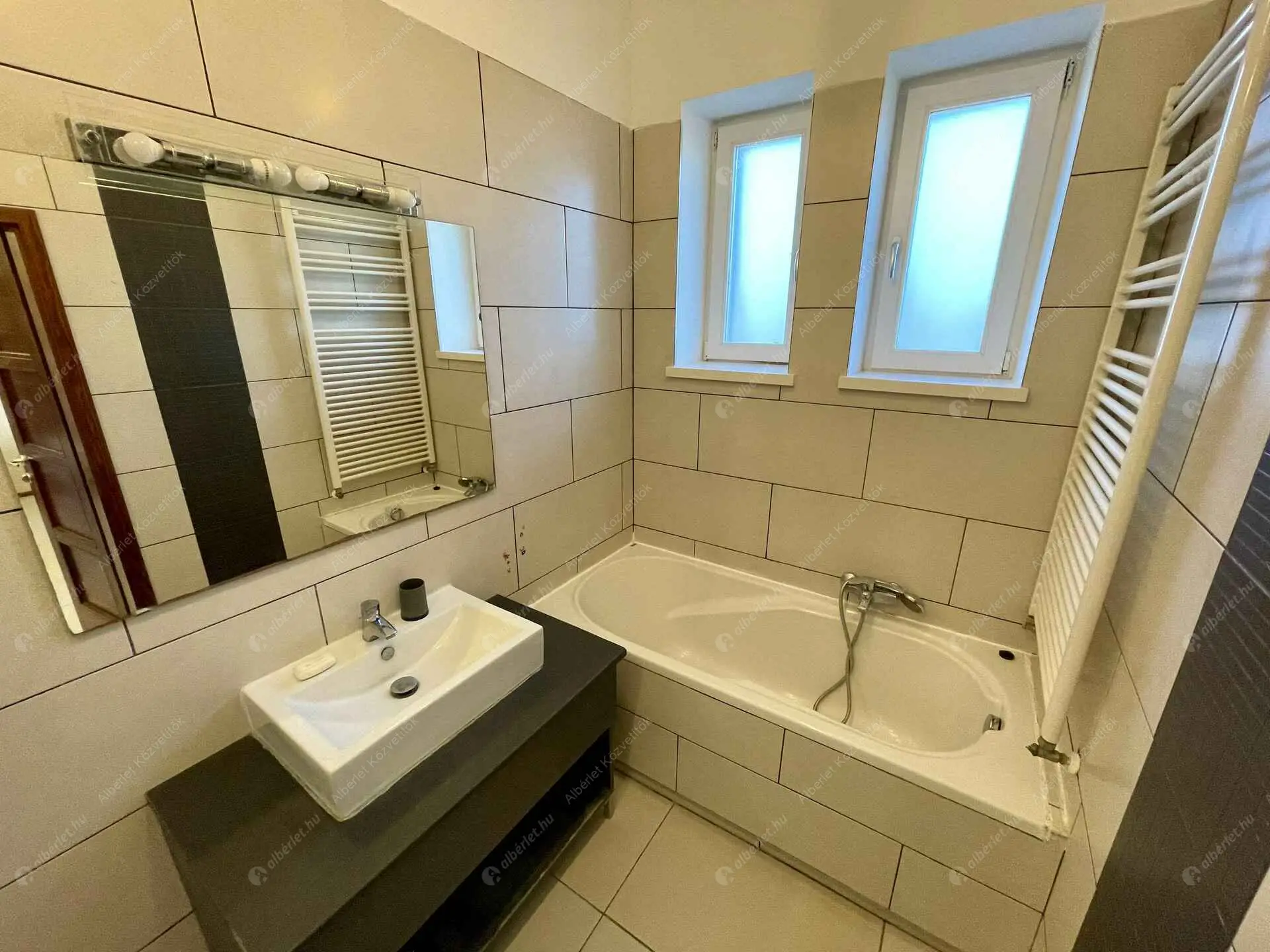 Kiadó albérlet 200000 Ft/hó áron: Budapest, XIX. kerület  Gutenberg körút. Mérete: 45 nm, 2 szobás | Alberlet.hu - 6369223