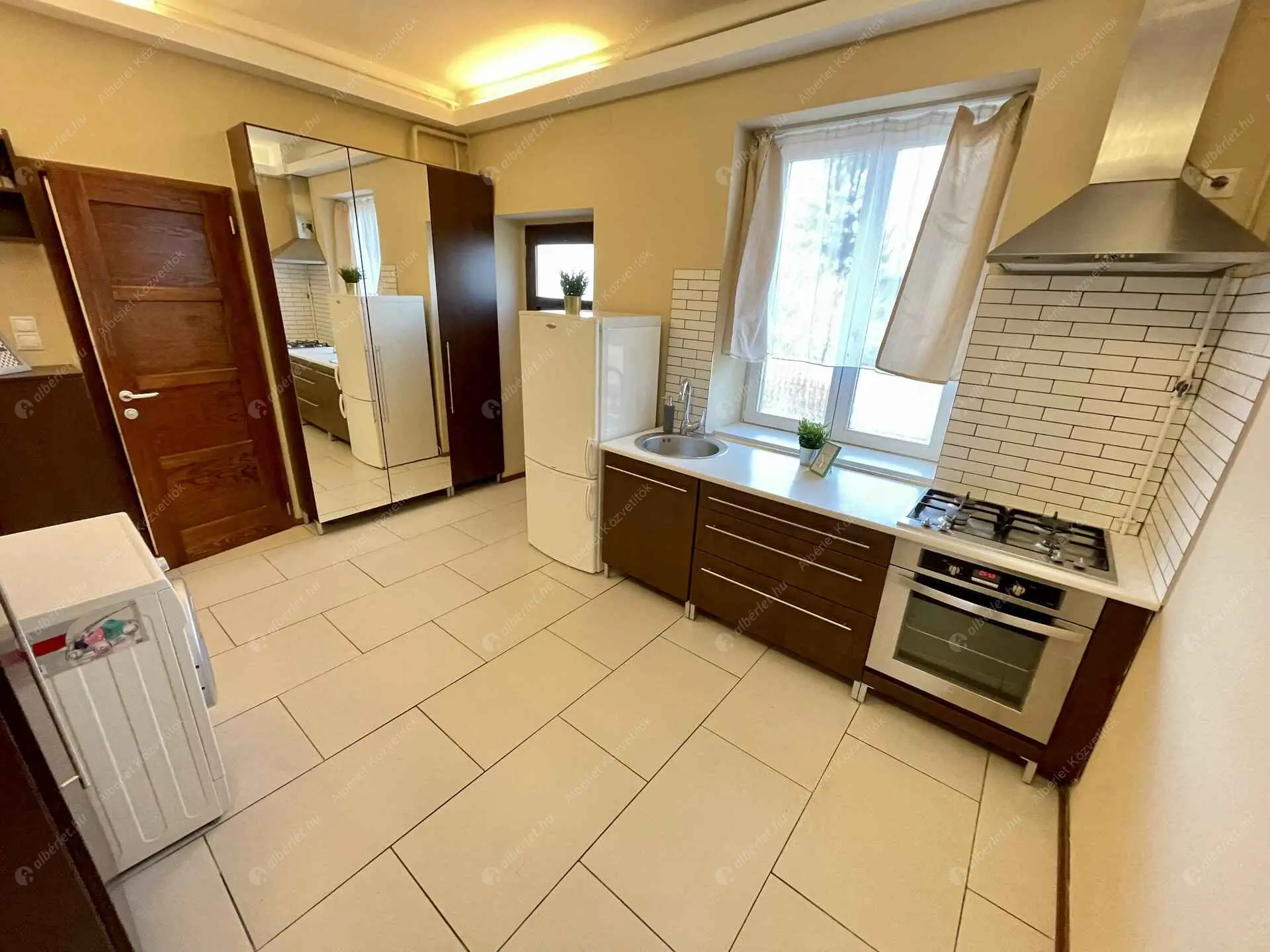 Kiadó albérlet 200000 Ft/hó áron: Budapest, XIX. kerület  Gutenberg körút. Mérete: 45 nm, 2 szobás | Alberlet.hu - 6369229