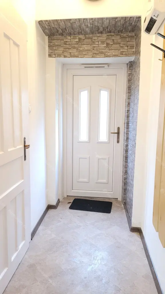 Kiadó albérlet 180000 Ft/hó áron: Budapest, XIX. kerület  Határ út. Mérete: 44 nm, 1 szobás | Alberlet.hu - 6659921