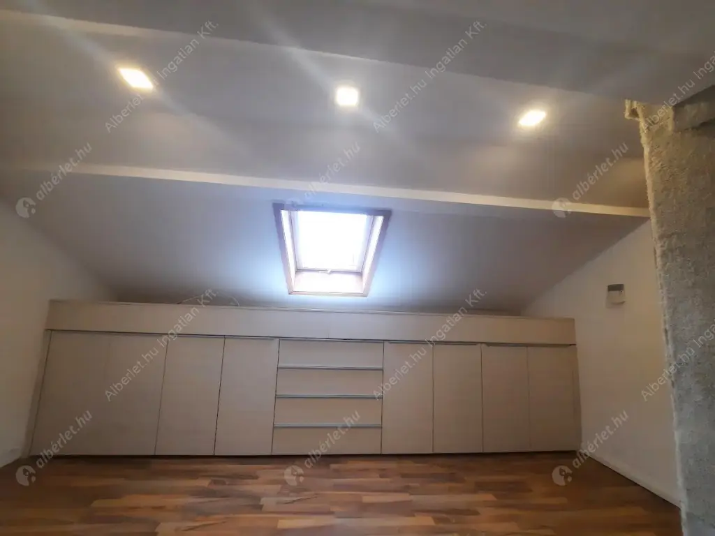 Kiadó albérlet 250000 Ft/hó áron: Budapest, XIX. kerület  Jókai utca. Mérete: 48 nm, 3 szobás | Alberlet.hu - 6637689