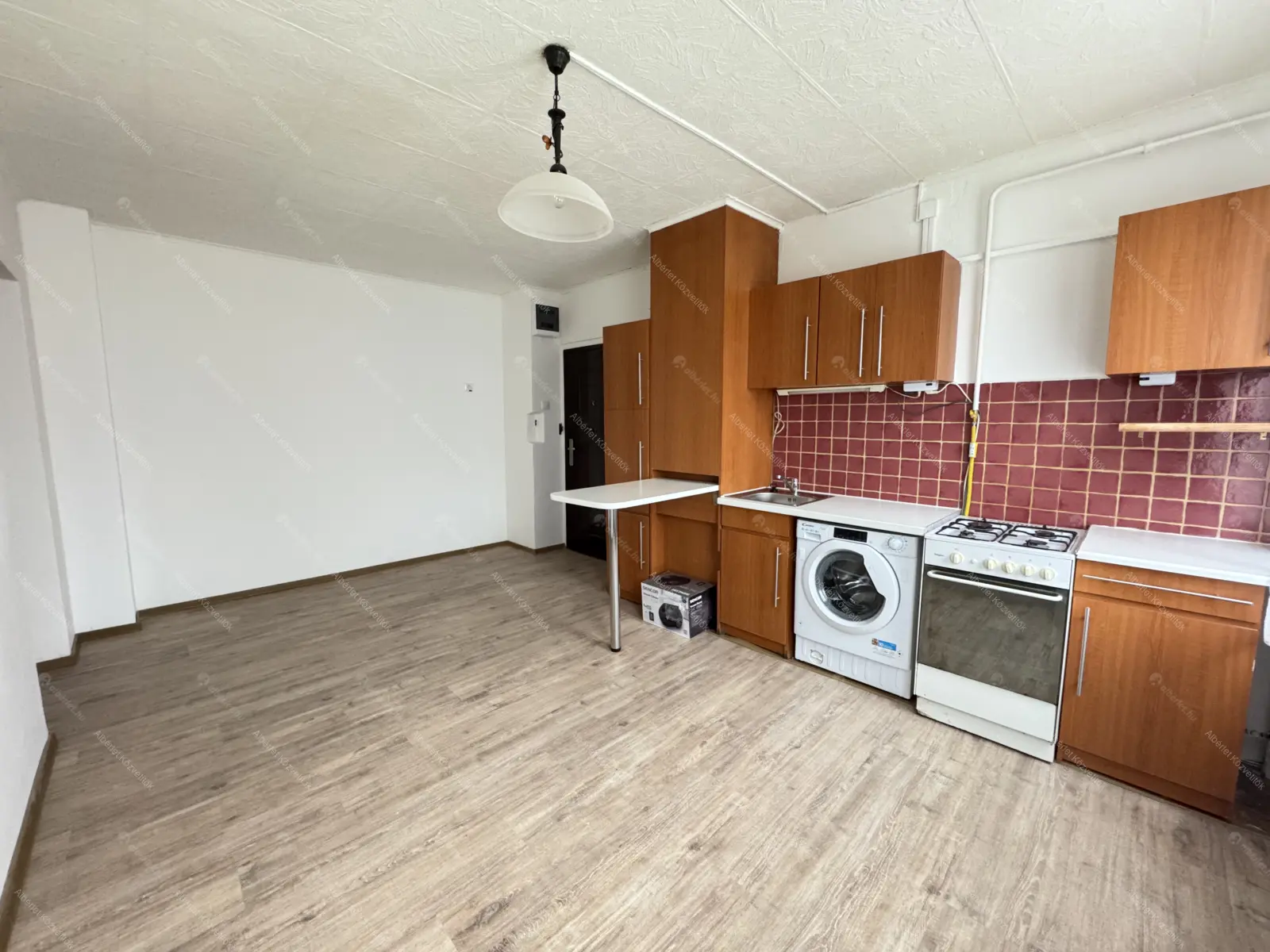 Kiadó albérlet 200000 Ft/hó áron: Budapest, XIX. kerület  Kazinczy utca. Mérete: 53 nm, 2 szobás | Alberlet.hu - 6651110