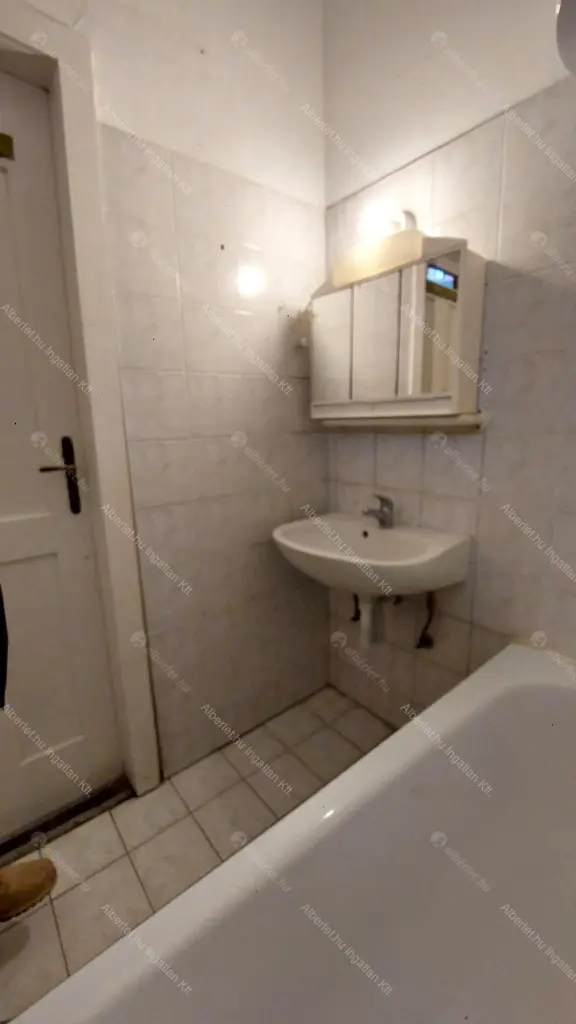 Kiadó albérlet 210000 Ft/hó áron: Budapest, XIX. kerület  Kós Károly tér. Mérete: 54 nm, 2 szobás | Alberlet.hu - 6676879