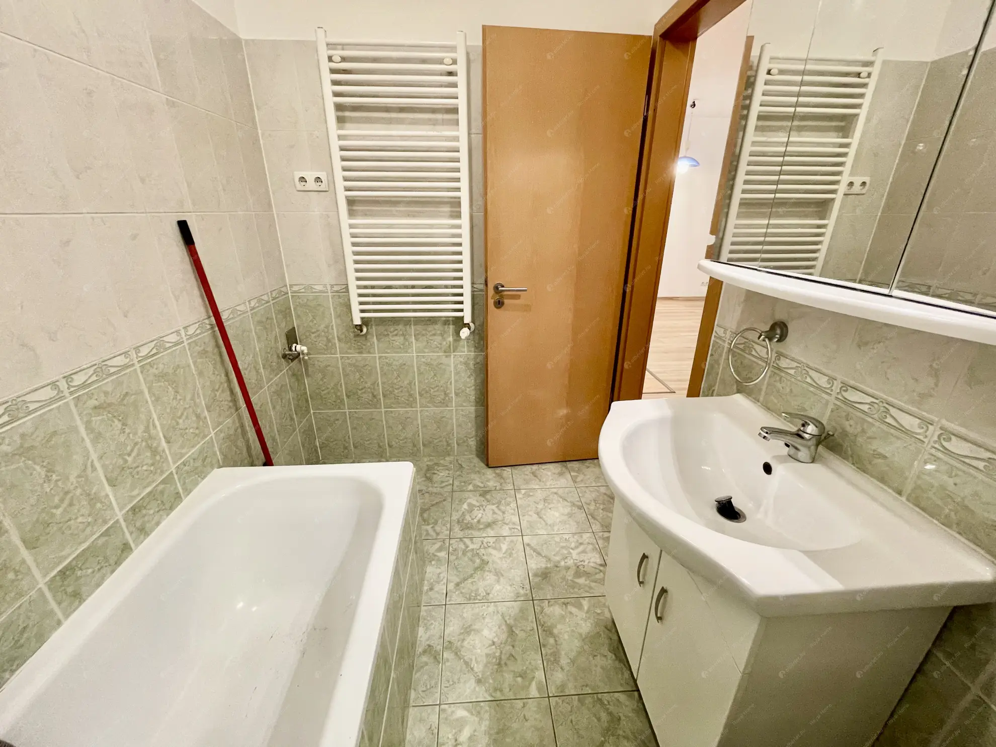 Kiadó albérlet 240000 Ft/hó áron: Budapest, XIX. kerület  Kossuth Lajos utca. Mérete: 54 nm, 2 szobás | Alberlet.hu - 6585615