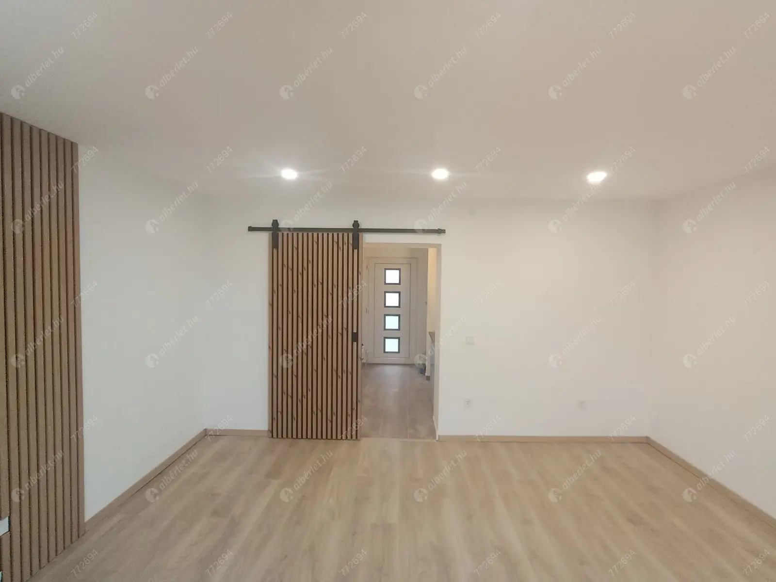 Kiadó albérlet 200000 Ft/hó áron: Budapest, XIX. kerület  Pannónia út. Mérete: 32 nm, 1 szobás | Alberlet.hu - 6617328