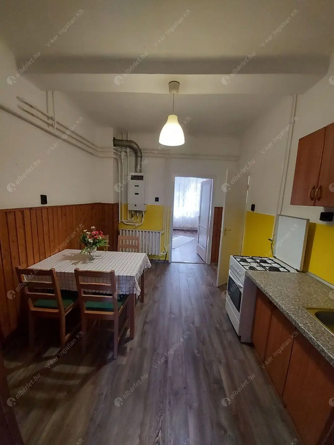 Kiadó albérlet 180000 Ft/hó áron: Budapest, XIX. kerület  Zrínyi utca. Mérete: 35 nm, 1 szobás | Alberlet.hu - 6593420