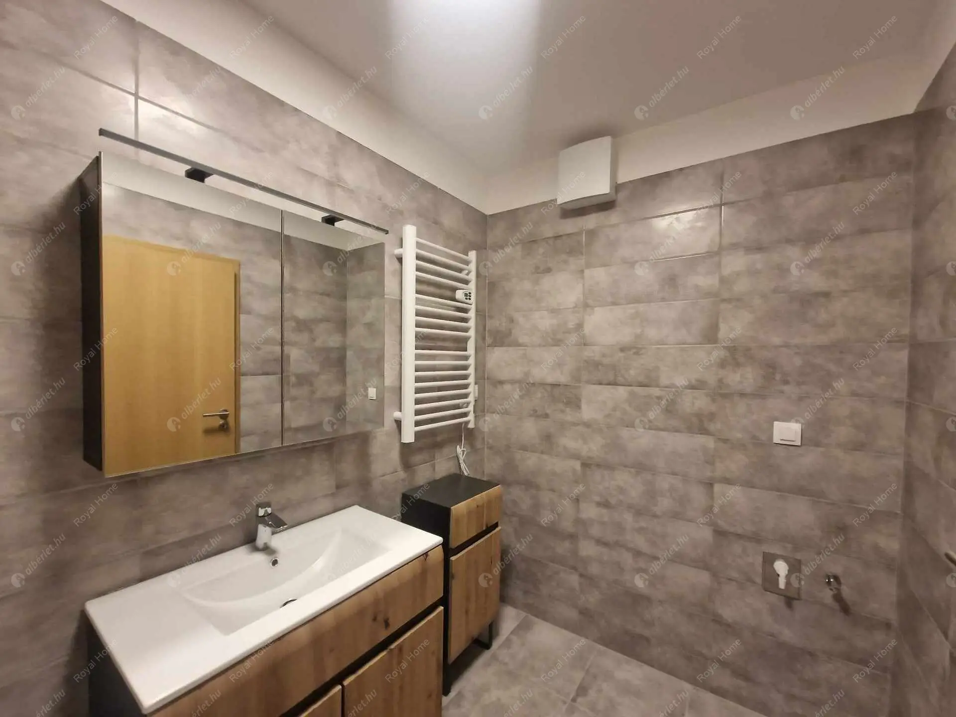 Kiadó albérlet 240000 Ft/hó áron: Budapest, XIX. kerület  Zrínyi utca. Mérete: 49 nm, 2 szobás | Alberlet.hu - 6220820