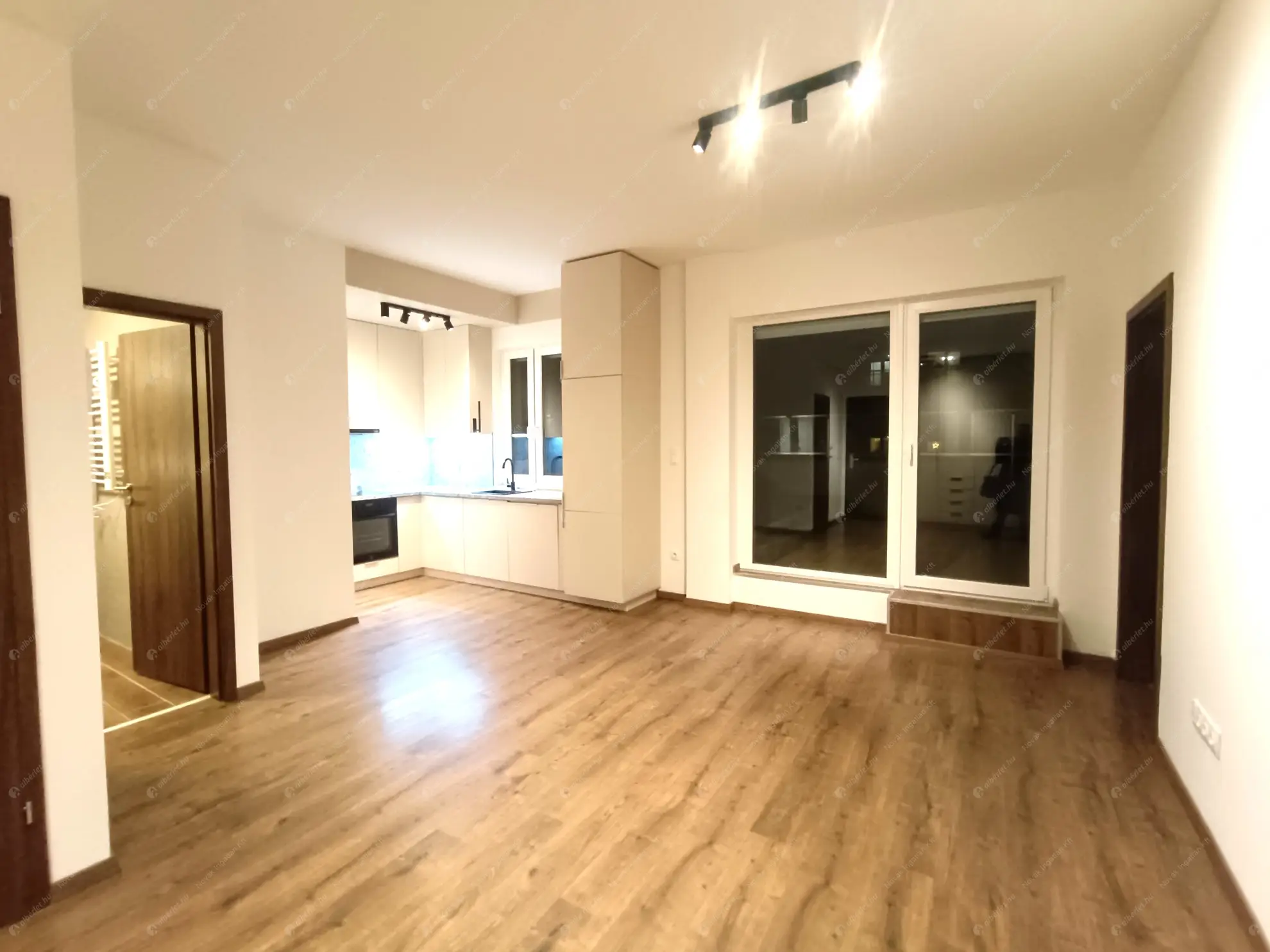 Kiadó albérlet 350000 Ft/hó áron: Budapest, XIX. kerület  Zrínyi utca. Mérete: 50 nm, 3 szobás | Alberlet.hu - 6604460