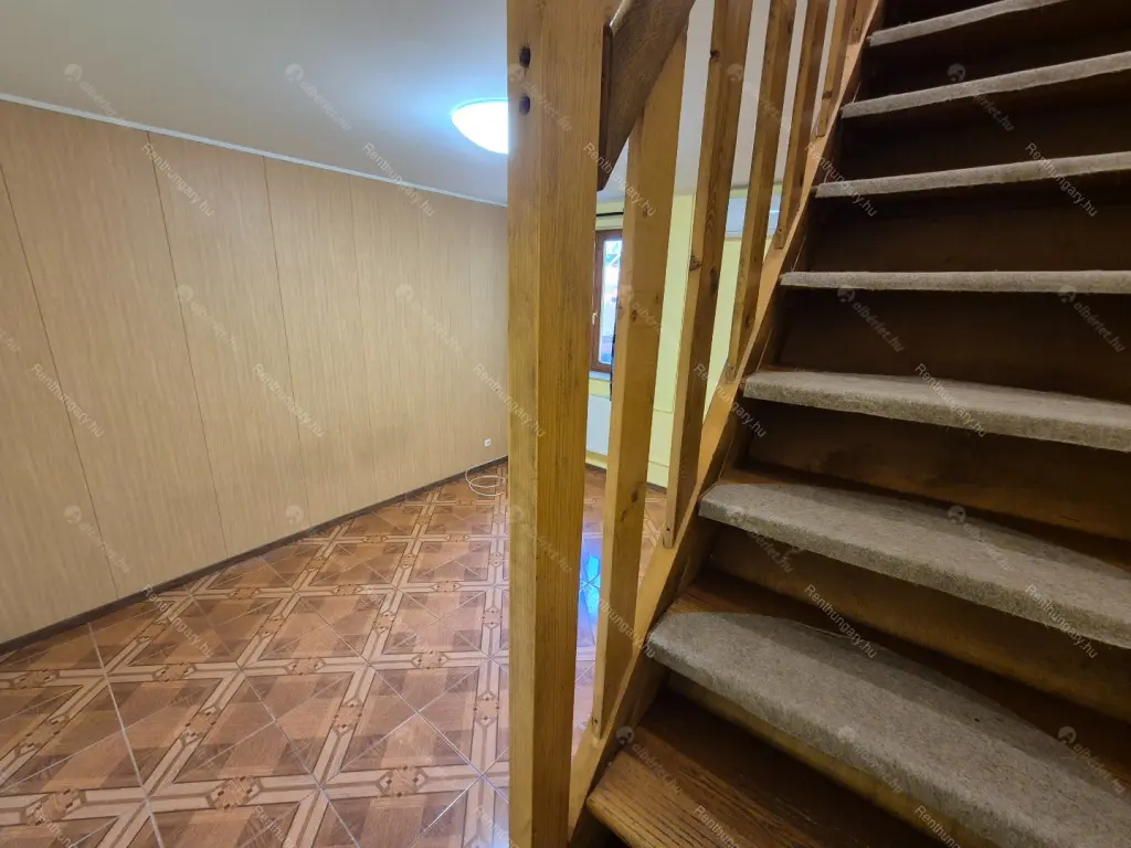 Kiadó albérlet 280000 Ft/hó áron: Budapest, XV. kerület  Bánk utca. Mérete: 74 nm, 3 szobás | Alberlet.hu - 6675972