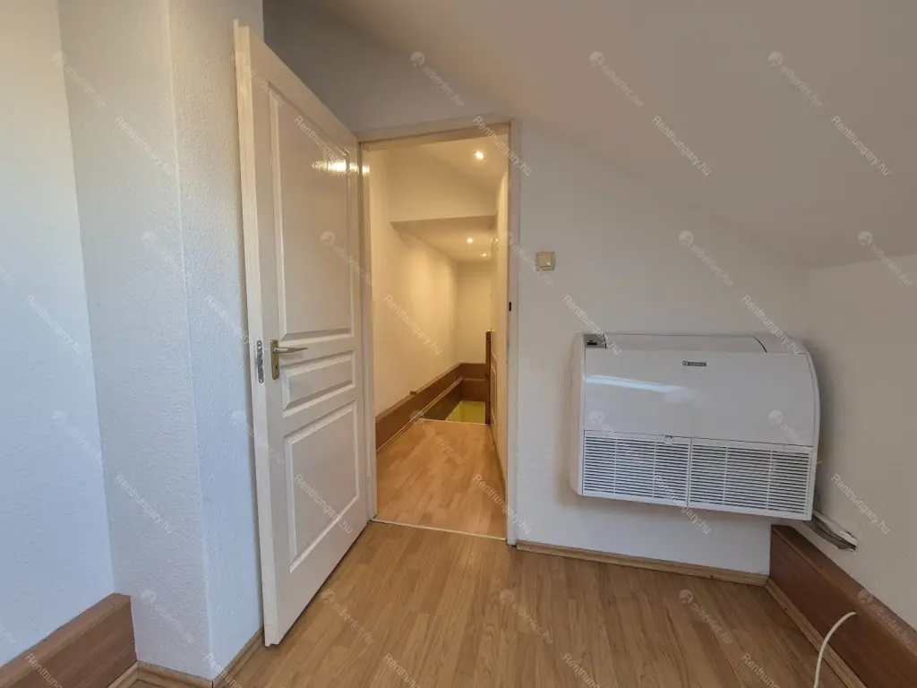 Kiadó albérlet 280000 Ft/hó áron: Budapest, XV. kerület  Bánk utca. Mérete: 74 nm, 3 szobás | Alberlet.hu - 6675980