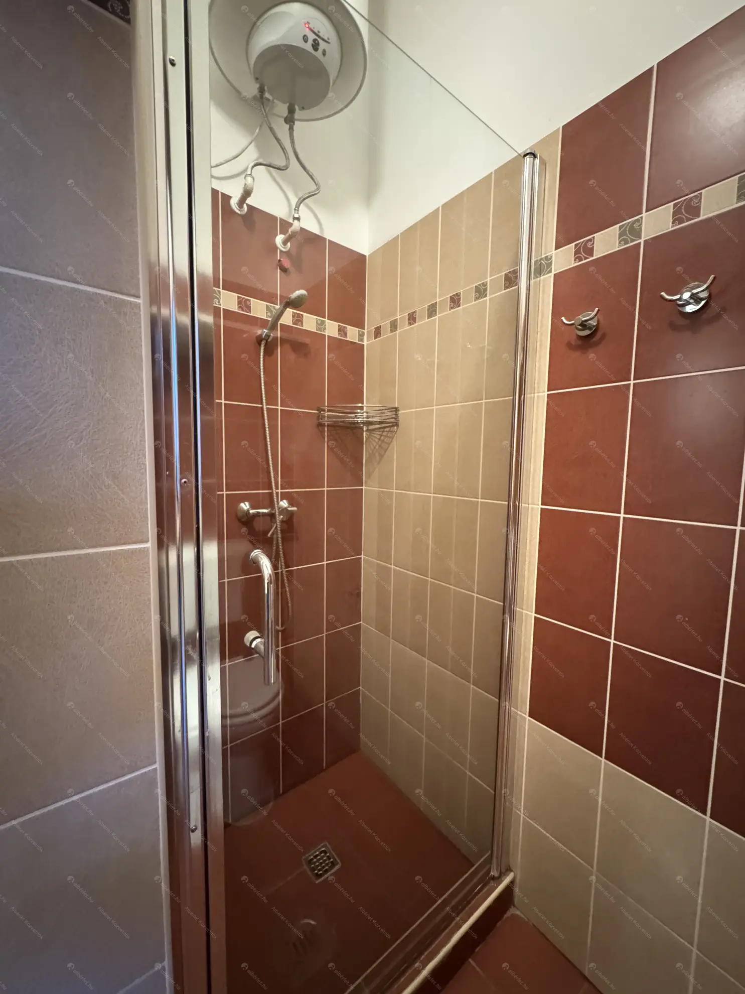 Kiadó albérlet 165000 Ft/hó áron: Budapest, XV. kerület  Bartók Béla út. Mérete: 40 nm, 1 szobás | Alberlet.hu - 6546841