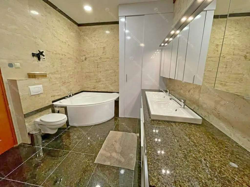 Kiadó albérlet 500000 Ft/hó áron: Budapest, XV. kerület  Csajág utca. Mérete: 130 nm, 4 szobás | Alberlet.hu - 6665986