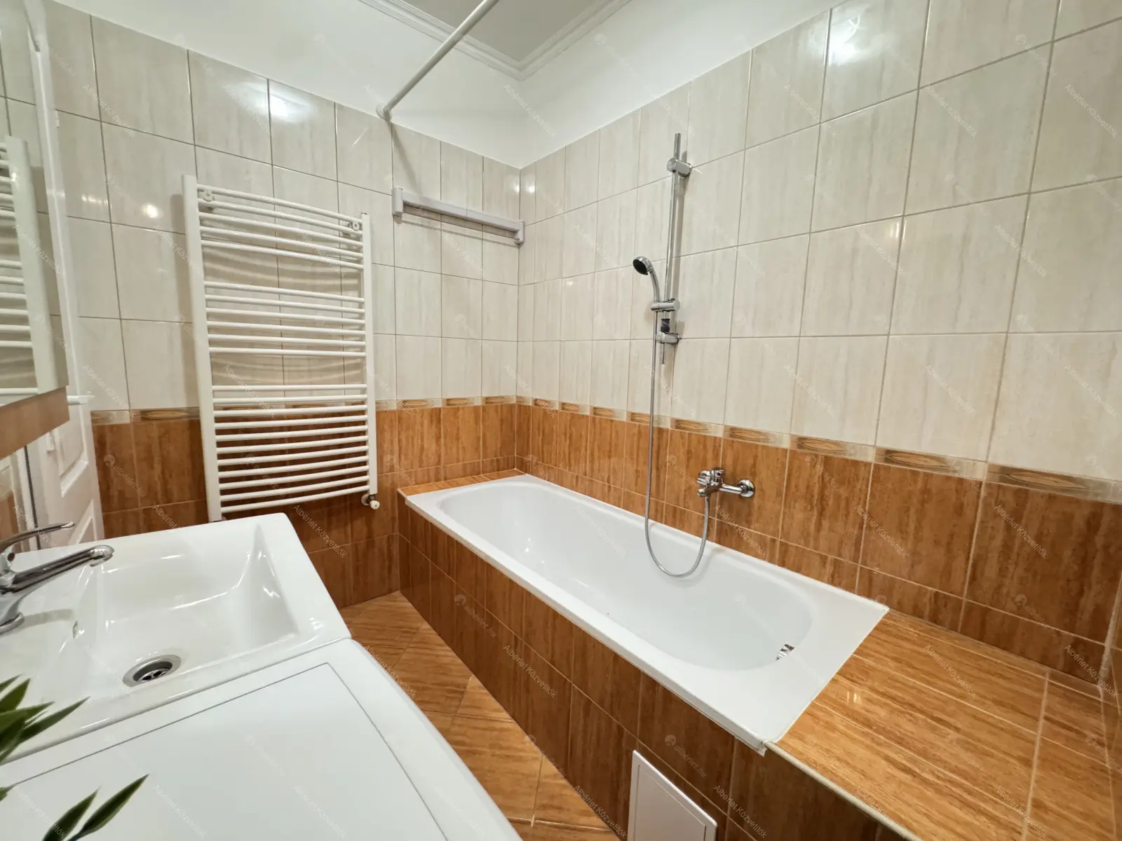 Kiadó albérlet 230000 Ft/hó áron: Budapest, XV. kerület  Eötvös utca. Mérete: 45 nm, 2 szobás | Alberlet.hu - 6703454