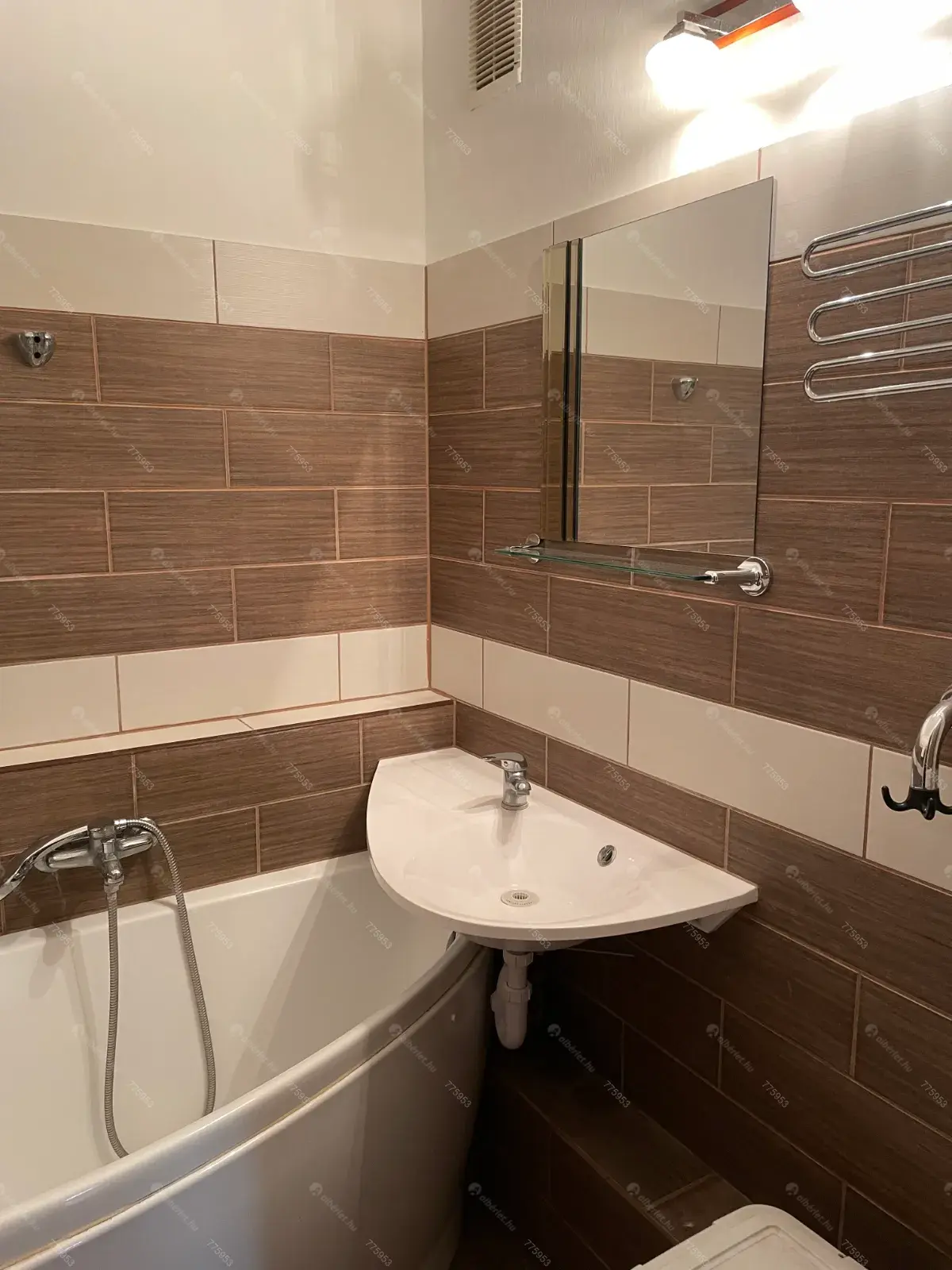 Kiadó albérlet 250000 Ft/hó áron: Budapest, XV. kerület  Erdőkerülő utca. Mérete: 56 nm, 1 szobás | Alberlet.hu - 6677068