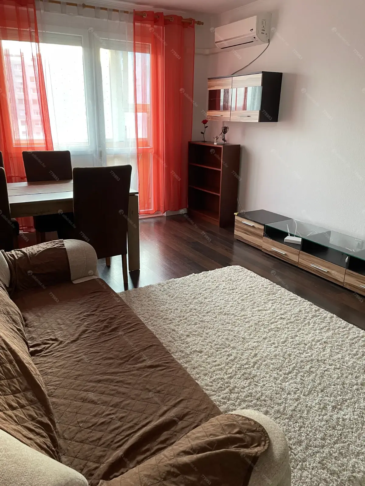 Kiadó albérlet 250000 Ft/hó áron: Budapest, XV. kerület  Erdőkerülő utca. Mérete: 56 nm, 1 szobás | Alberlet.hu - 6677077