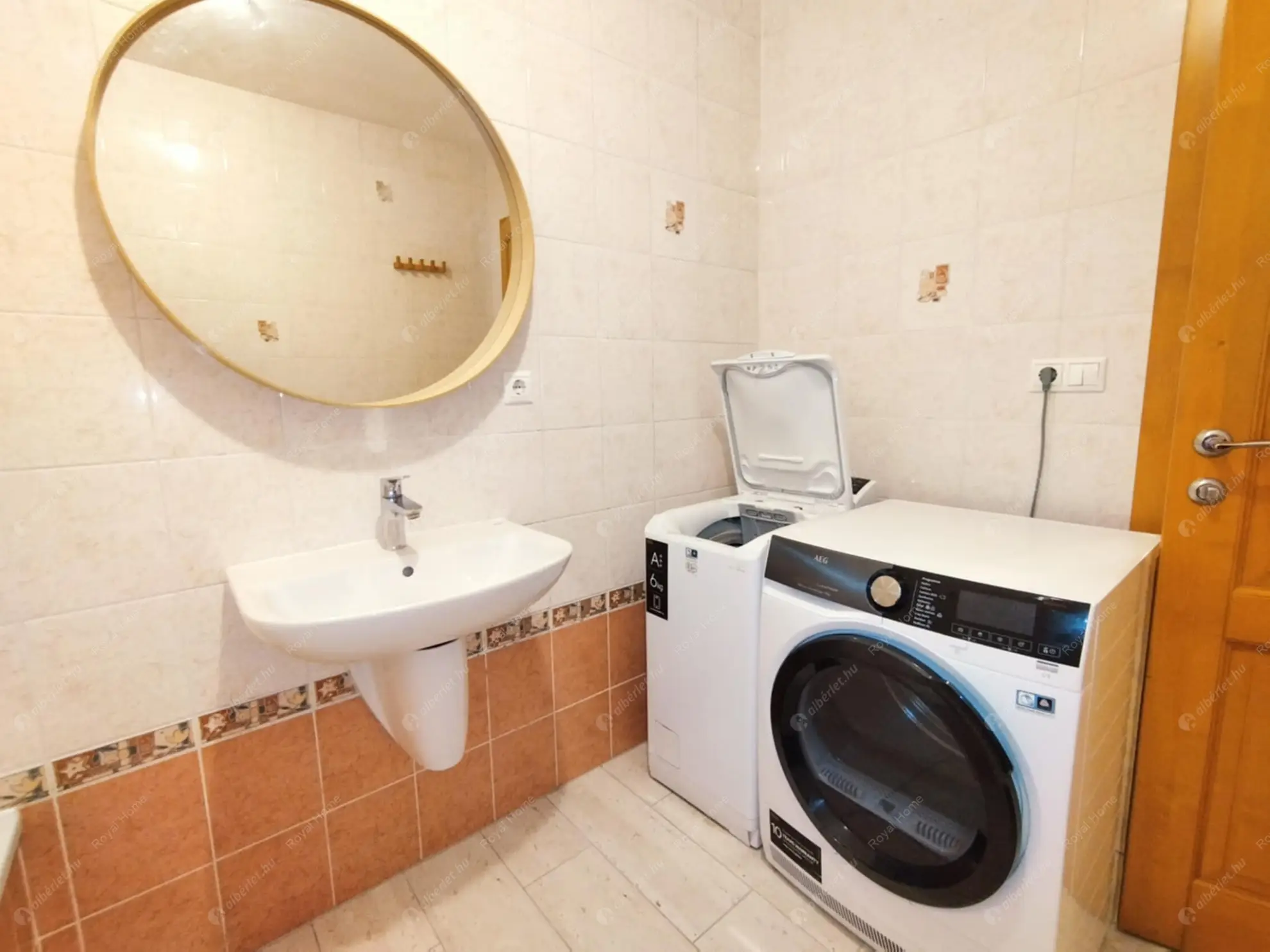 Kiadó albérlet 239000 Ft/hó áron: Budapest, XV. kerület  Fő út. Mérete: 55 nm, 2 szobás | Alberlet.hu - 6575615