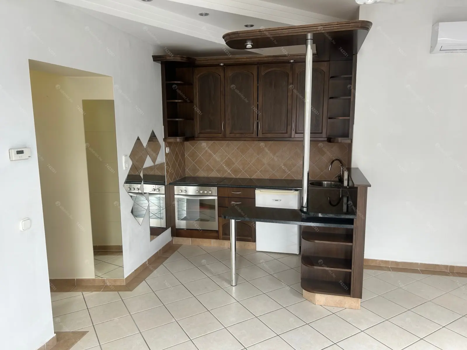 Kiadó albérlet 190000 Ft/hó áron: Budapest, XV. kerület  Kinizsi utca. Mérete: 38 nm, 1 szobás | Alberlet.hu - 6198305