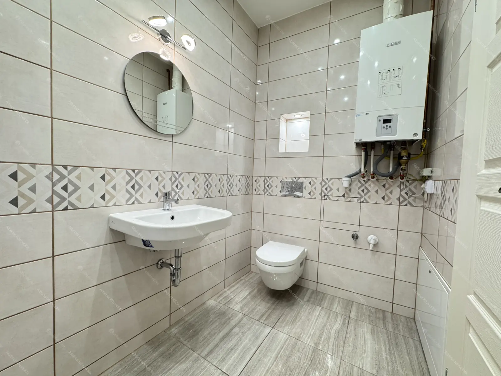 Kiadó albérlet 180000 Ft/hó áron: Budapest, XV. kerület  Kinizsi utca. Mérete: 42 nm, 1 szobás | Alberlet.hu - 6656476