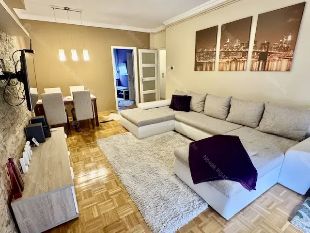 Kiadó albérlet 295000 Ft/hó áron: Budapest, XV. kerület  Lóvasút köz. Mérete: 54 nm, 2 szobás | Alberlet.hu - 6646717