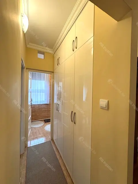 Kiadó albérlet 270000 Ft/hó áron: Budapest, XV. kerület  Lóvasút köz. Mérete: 54 nm, 2 szobás | Alberlet.hu - 6683331