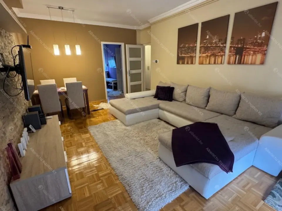 Kiadó albérlet 270000 Ft/hó áron: Budapest, XV. kerület  Lóvasút köz. Mérete: 56 nm, 2 szobás | Alberlet.hu - 6659925