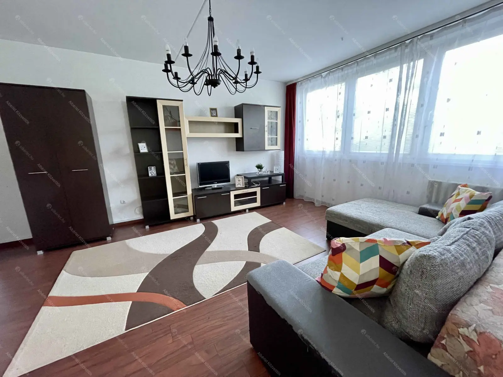 Kiadó albérlet 180000 Ft/hó áron: Budapest, XV. kerület  Mézeskalács tér. Mérete: 54 nm, 2 szobás | Alberlet.hu - 6680699