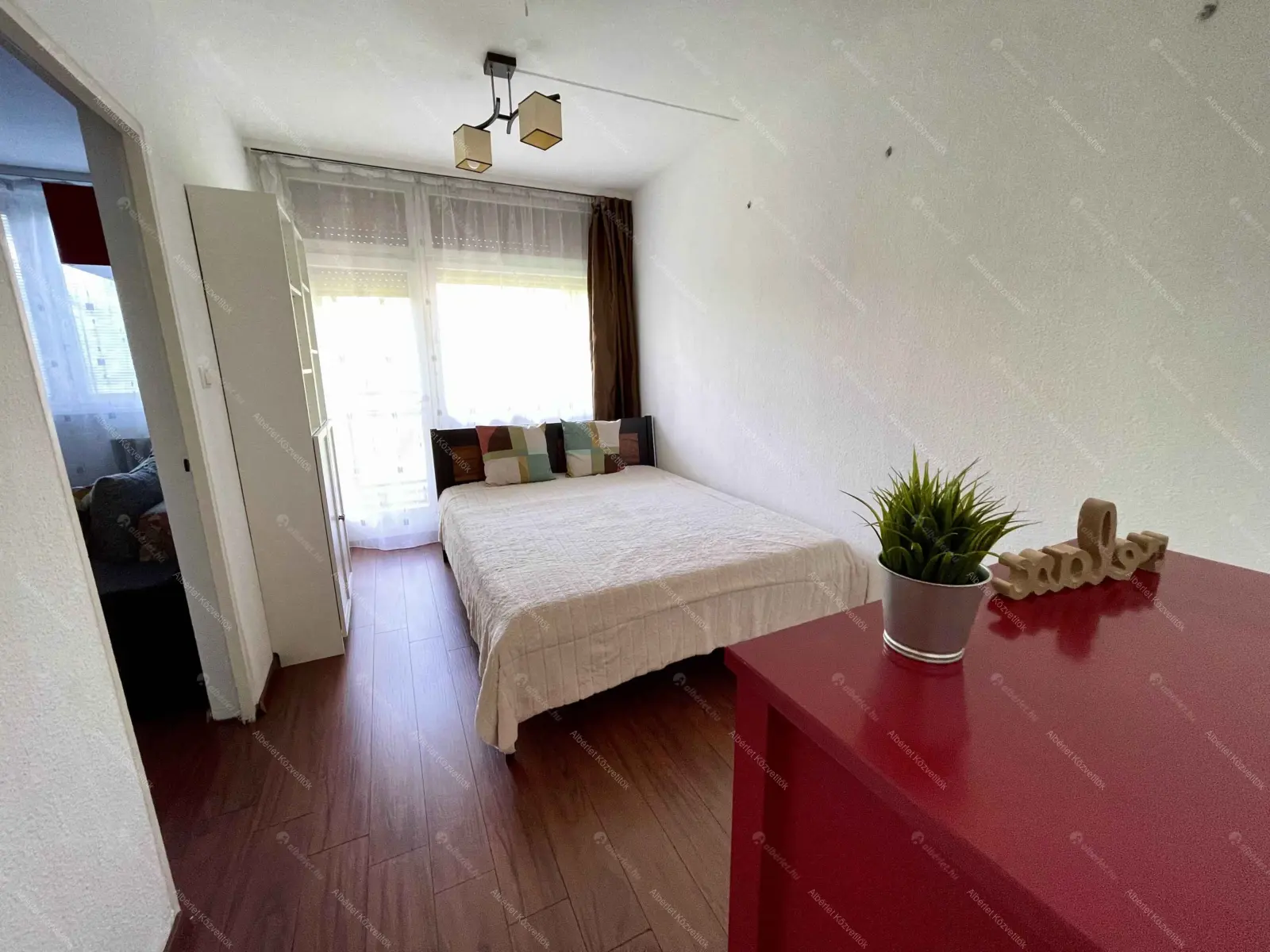 Kiadó albérlet 180000 Ft/hó áron: Budapest, XV. kerület  Mézeskalács tér. Mérete: 54 nm, 2 szobás | Alberlet.hu - 6680701