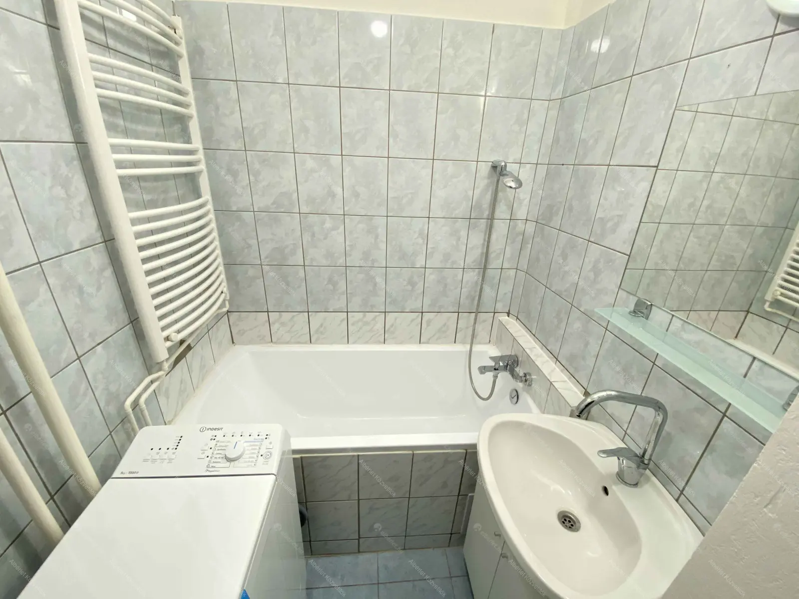 Kiadó albérlet 185000 Ft/hó áron: Budapest, XV. kerület  Nyírpalota utca. Mérete: 35 nm, 1 szobás | Alberlet.hu - 6702111