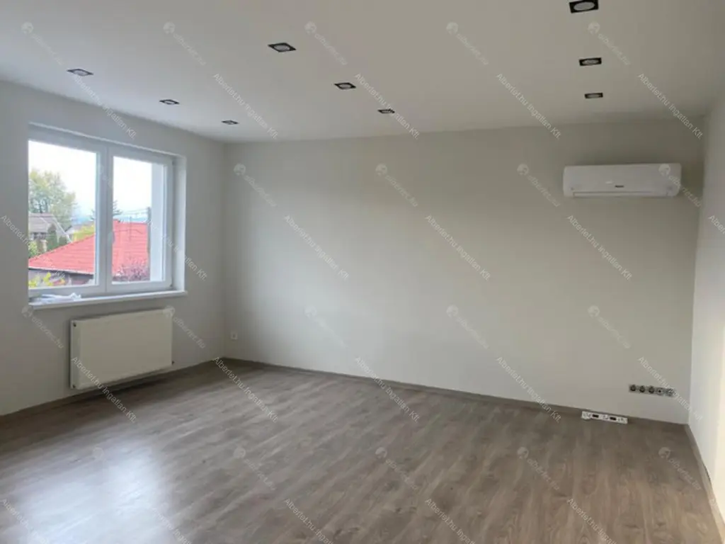 Kiadó albérlet 650000 Ft/hó áron: Budapest, XV. kerület  Óda utca. Mérete: 200 nm, 5 szobás | Alberlet.hu - 6671419