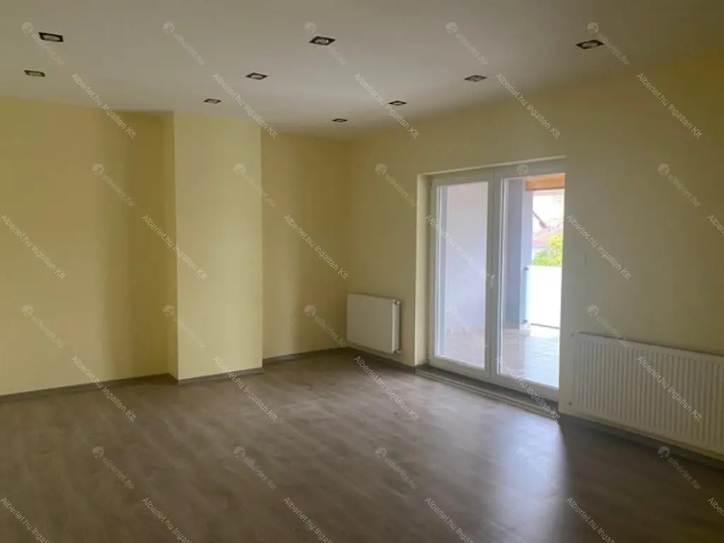 Kiadó albérlet 650000 Ft/hó áron: Budapest, XV. kerület  Óda utca. Mérete: 200 nm, 5 szobás | Alberlet.hu - 6694896