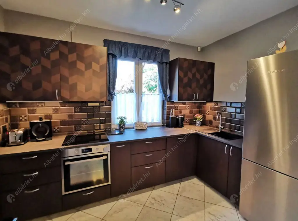 Kiadó albérlet 1350000 Ft/hó áron: Budapest, XV. kerület  Palánk utca. Mérete: 350 nm, 4 szobás | Alberlet.hu - 6615886