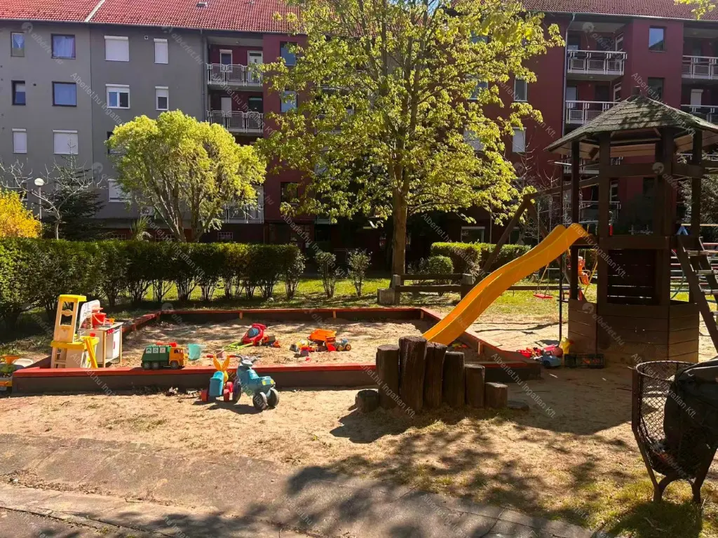 Kiadó albérlet 230000 Ft/hó áron: Budapest, XV. kerület  Rákos út. Mérete: 68 nm, 3 szobás | Alberlet.hu - 6707343