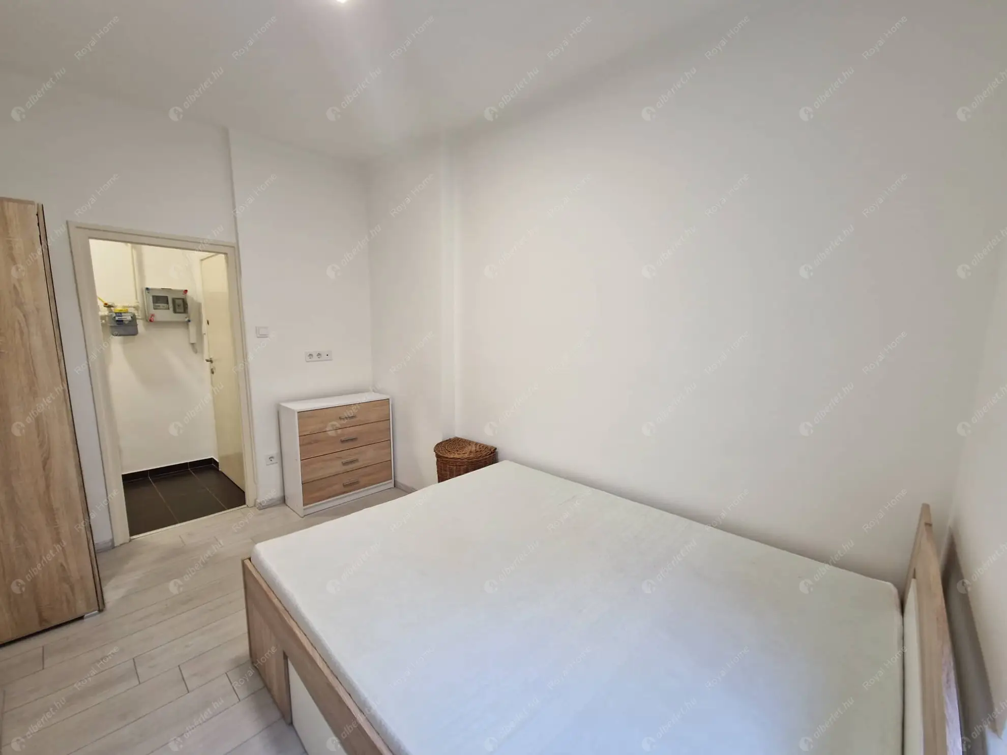 Kiadó albérlet 220000 Ft/hó áron: Budapest, XV. kerület  Törökszegfű tér. Mérete: 34 nm, 2 szobás | Alberlet.hu - 6611239