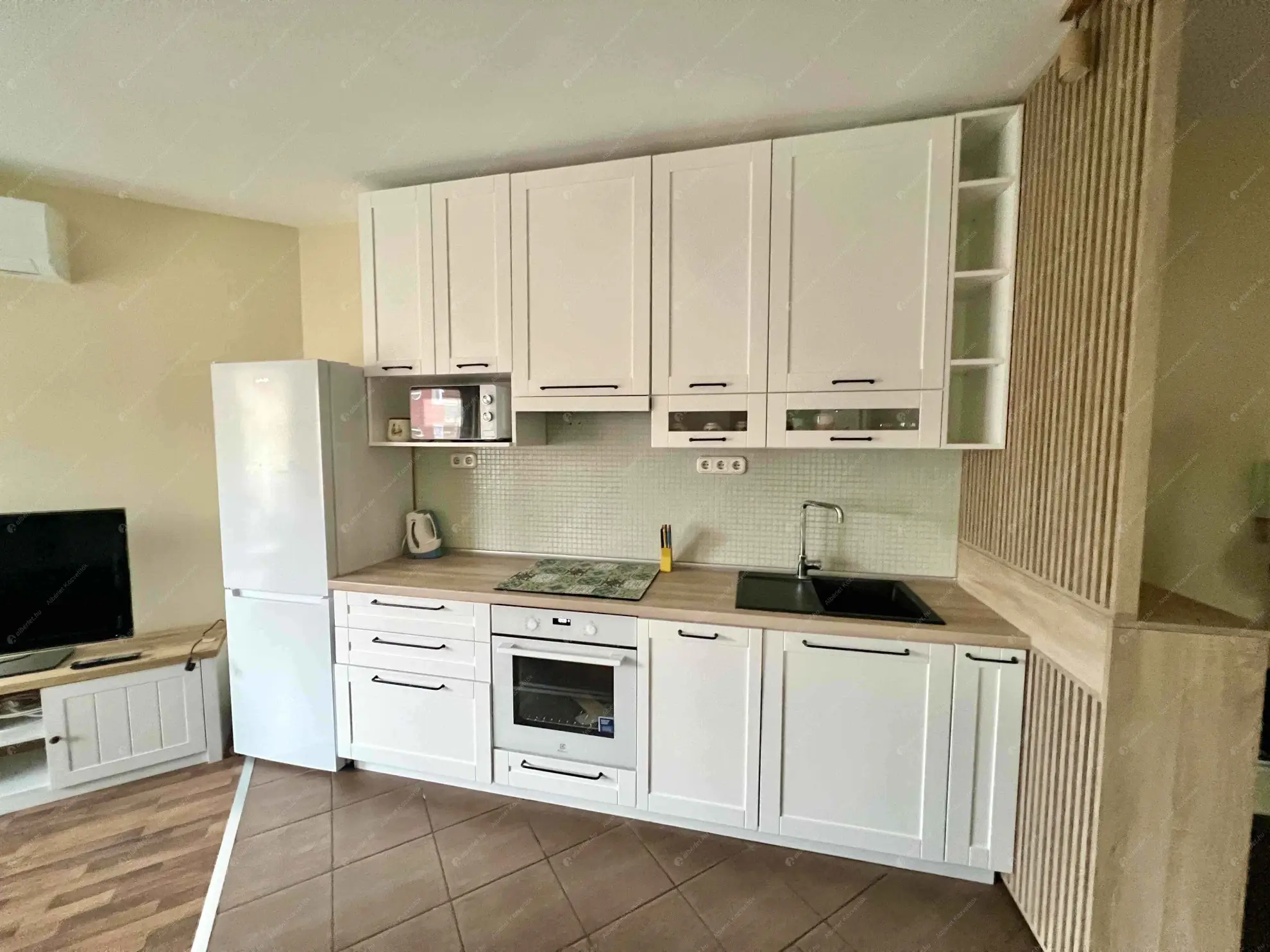 Kiadó albérlet 200000 Ft/hó áron: Budapest, XVI. kerület  Bányász utca. Mérete: 38 nm, 1 szobás | Alberlet.hu - 6591716