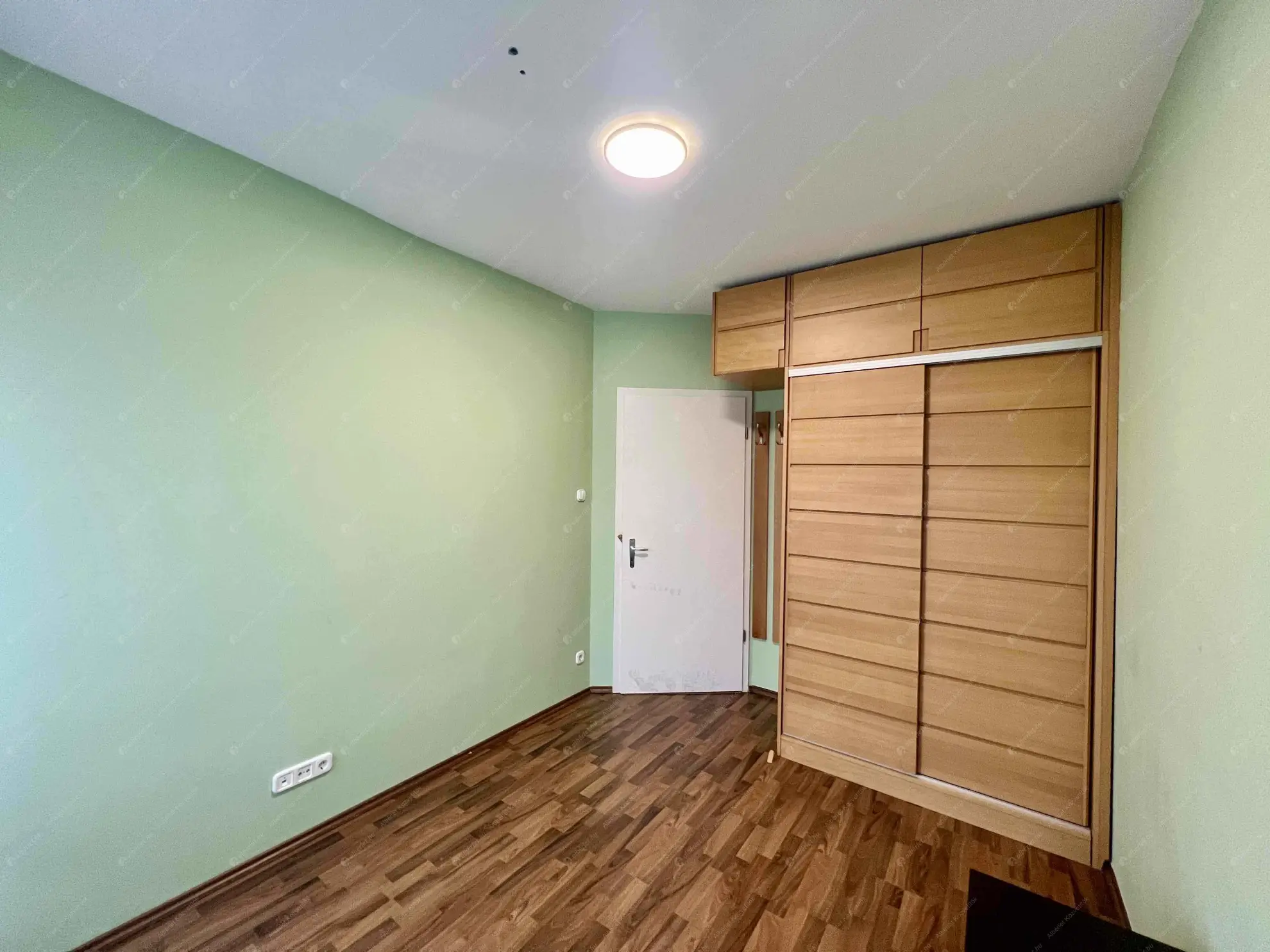 Kiadó albérlet 200000 Ft/hó áron: Budapest, XVI. kerület  Bányász utca. Mérete: 38 nm, 1 szobás | Alberlet.hu - 6591723