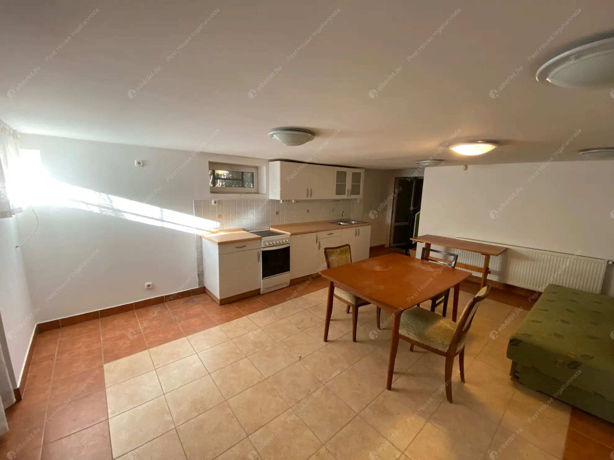 Kiadó albérlet 380000 Ft/hó áron: Budapest, XVI. kerület  Baross Gábor utca. Mérete: 125 nm, 4 szobás | Alberlet.hu - 6563076