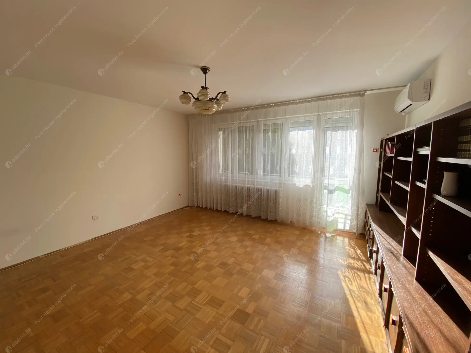 Kiadó albérlet 380000 Ft/hó áron: Budapest, XVI. kerület  Baross Gábor utca. Mérete: 125 nm, 4 szobás | Alberlet.hu - 6563086